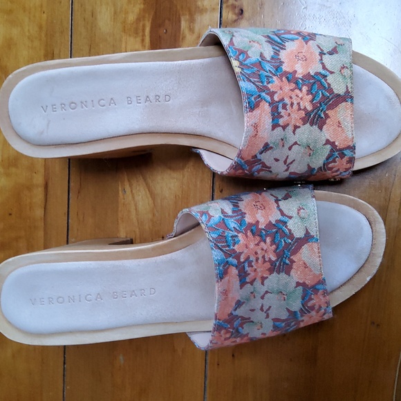 Shoes - Veronica Beard Sandals! EUC!